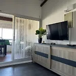 Saint-cyprien : Moderne Avec Piscine Et Parking - Fr-1-793-13 Apartment